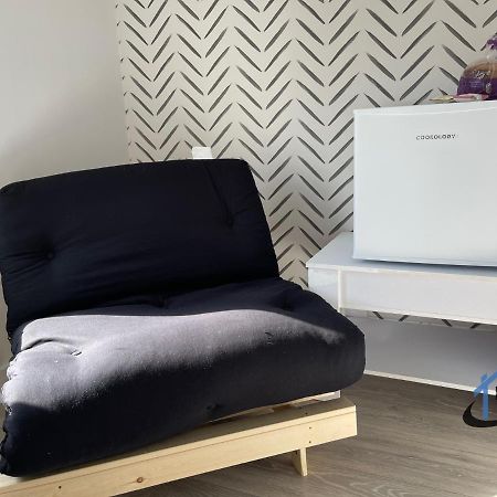Acaster House, X4 Rooms With En-Suites X1 Room Private Bathroom, Street Parking, Close To Train Station Kettering Extérieur photo