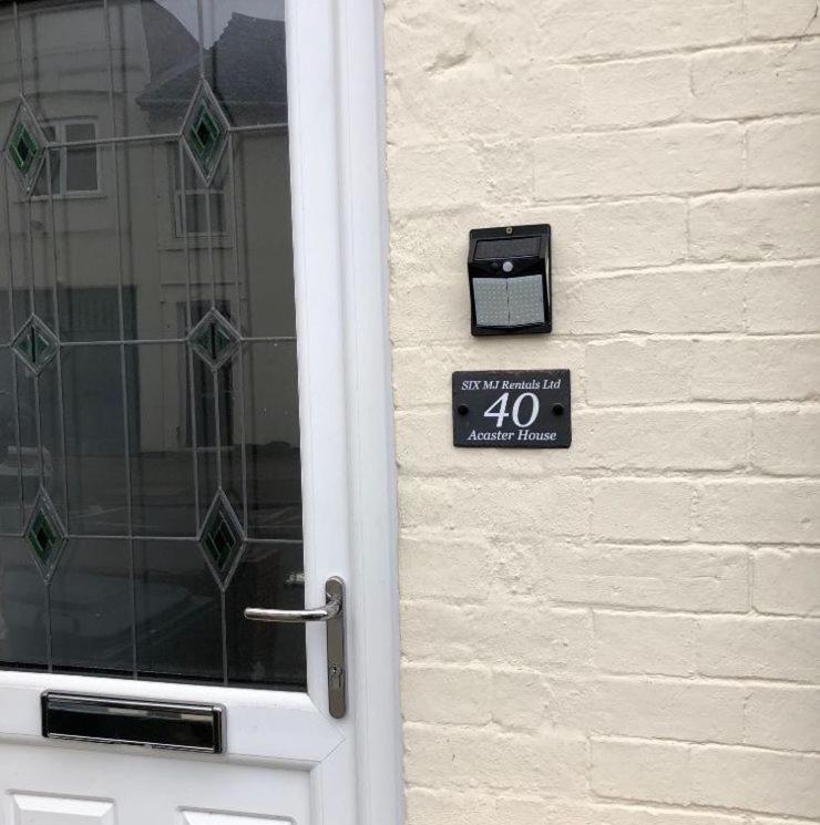 Acaster House, X4 Rooms With En-Suites X1 Room Private Bathroom, Street Parking, Close To Train Station Kettering Extérieur photo